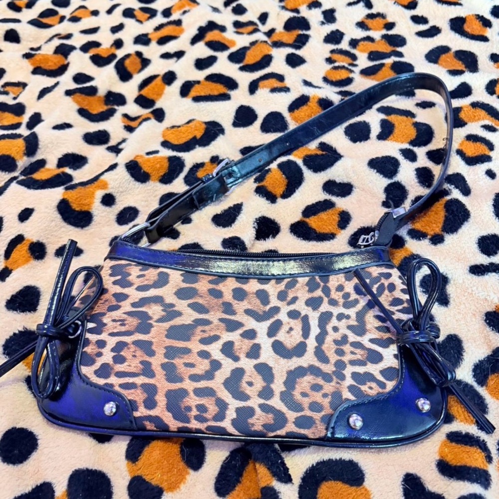 SHEIN Leopard Print Shoulder Bag with Black Details